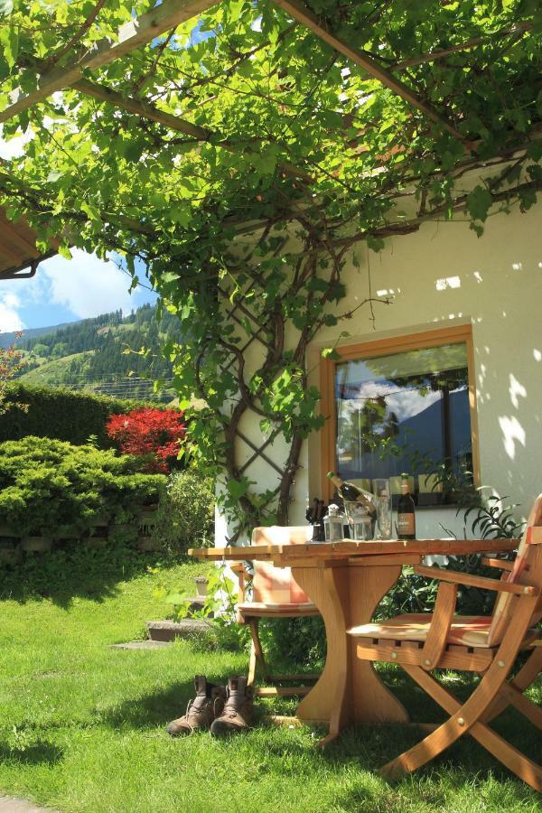 Hotel Pension Eichenhof Ried im Zillertal Exterior foto