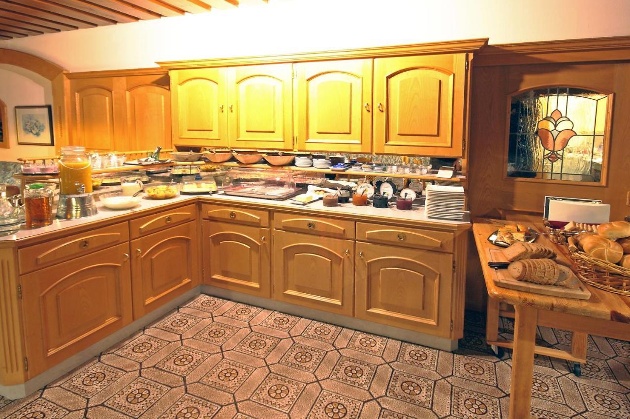 Hotel Pension Eichenhof Ried im Zillertal Cameră foto